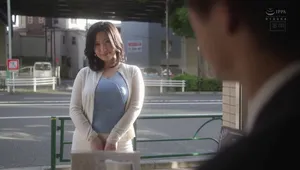 Người chồng yếu không làm lên đỉnh, Người vợ lên mạng tìm trai trẻ xxx khỏe
